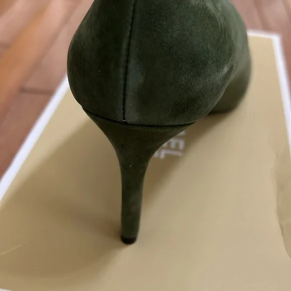 Michael kors Women's Alina Flex Pumps shoes - Picture 5 of 8